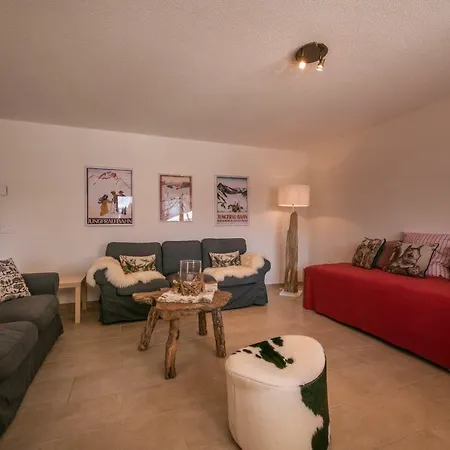 Apartment Roossi-huus 1 *