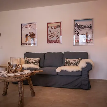 Apartment Roossi-huus 1 *
